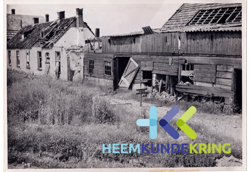 Pannerden 1945 beschadigde arbeiderswoningen W.Hubbers- H.Schreven- J.W.Groenen-B.Hondijk